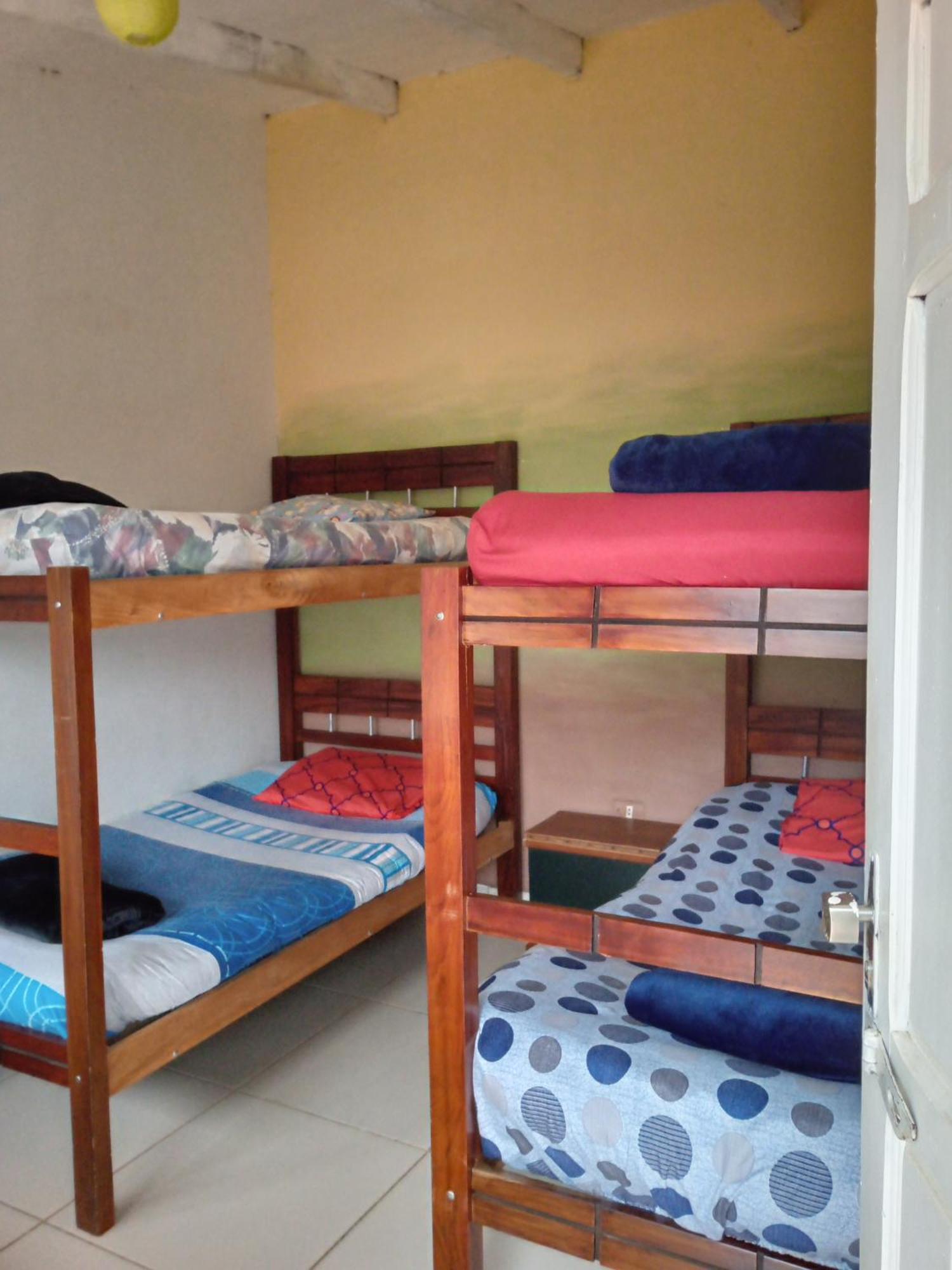 Samailandia Backpack Hotel Samaipata Ngoại thất bức ảnh